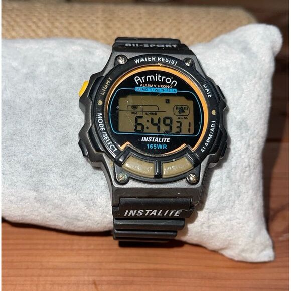 Lot of Men's Armitron Digital Watches - Picture 3 of 4